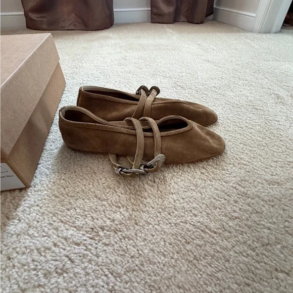 LE MONDE BÉRYL Ballet Taupe Suede Claudia Slipper 8.5 - Picture 6 of 11